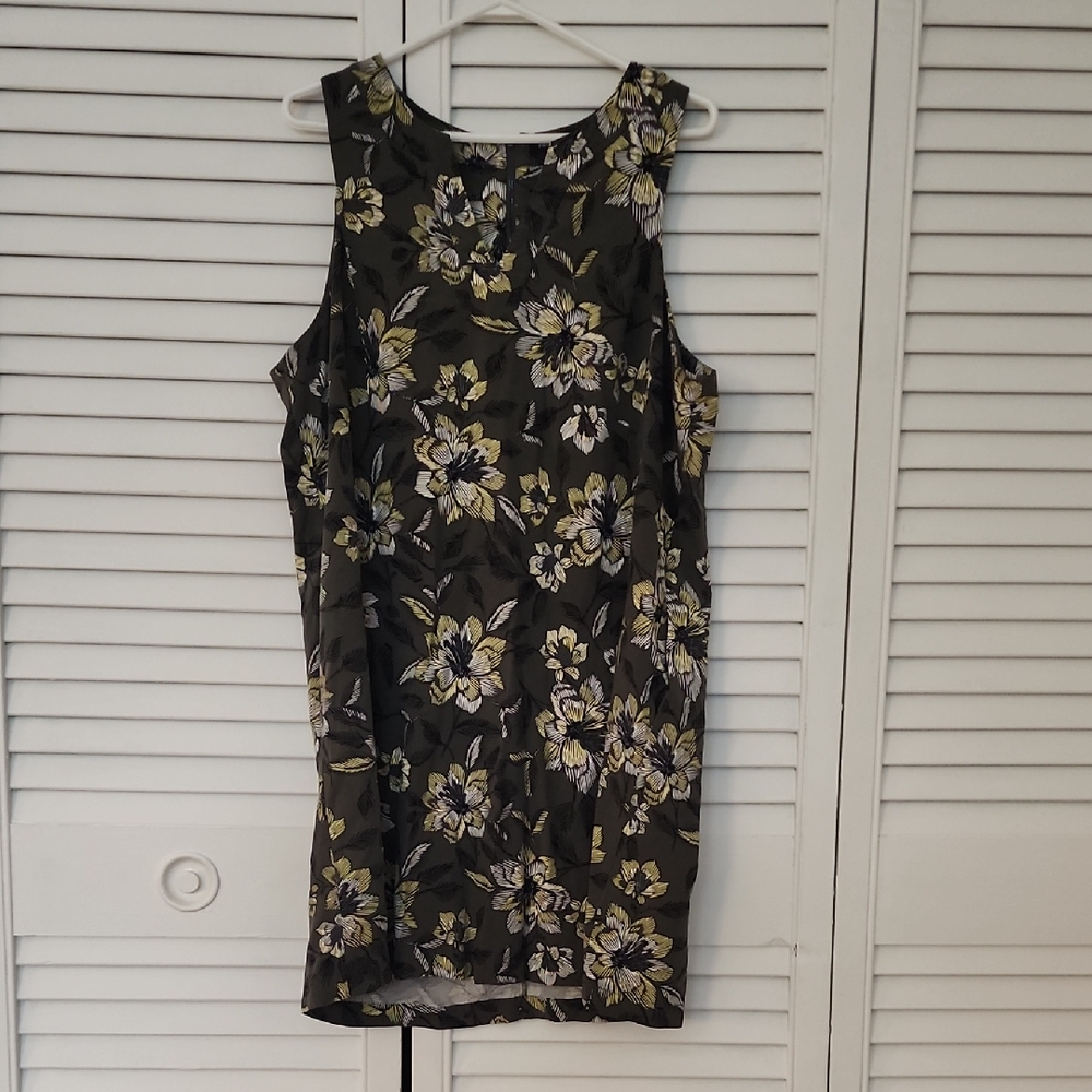 Floral Sleeveless Dress